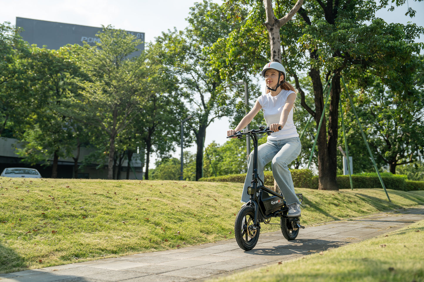 5TH WHEEL TRANSIT Compact Electric Bike | 700W Peak Motor & 20 Mile Range