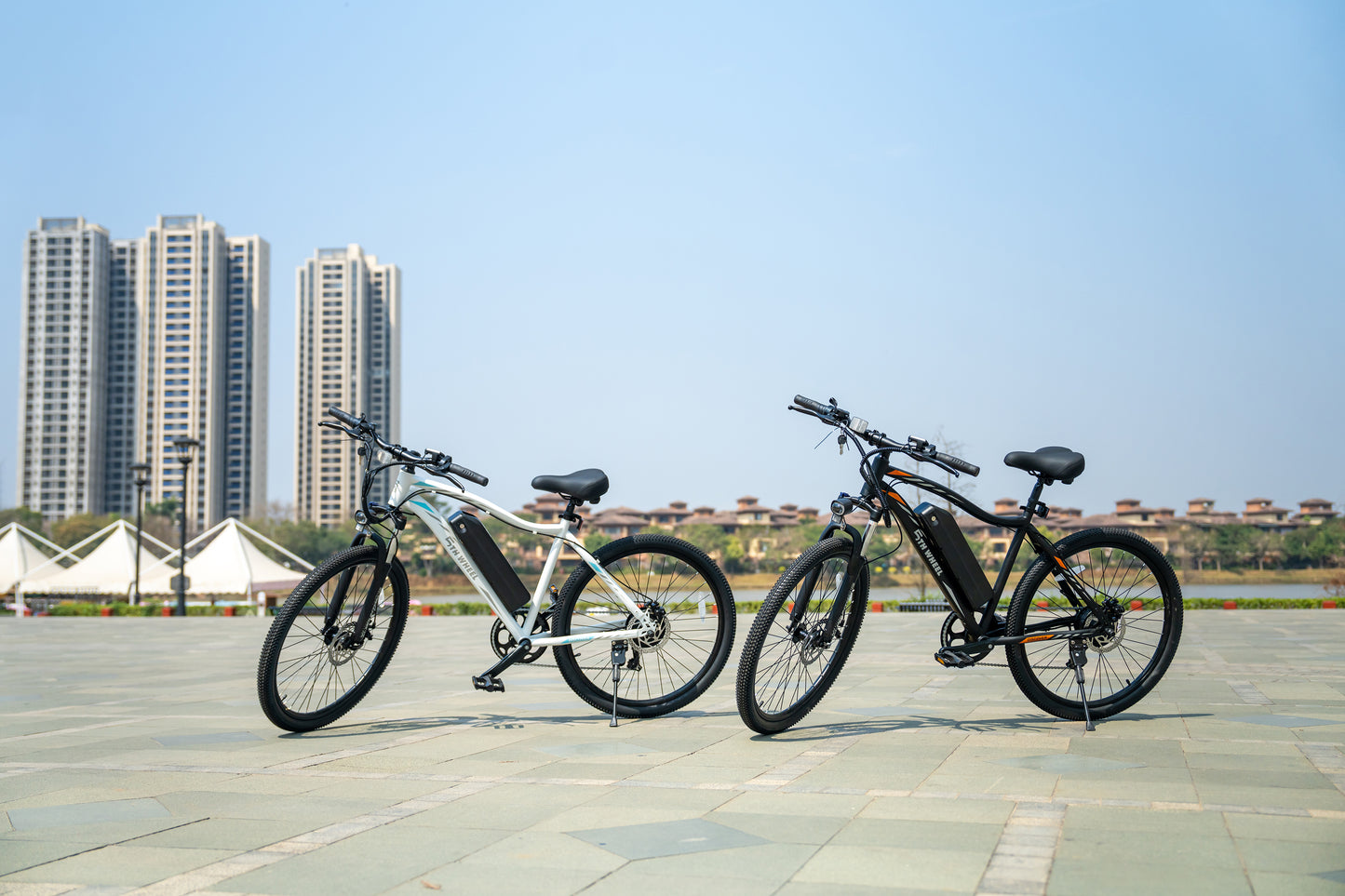 5TH WHEEL DISCOVER Commuter Electric Bike | 700W Peak Motor & 28 Mile Range