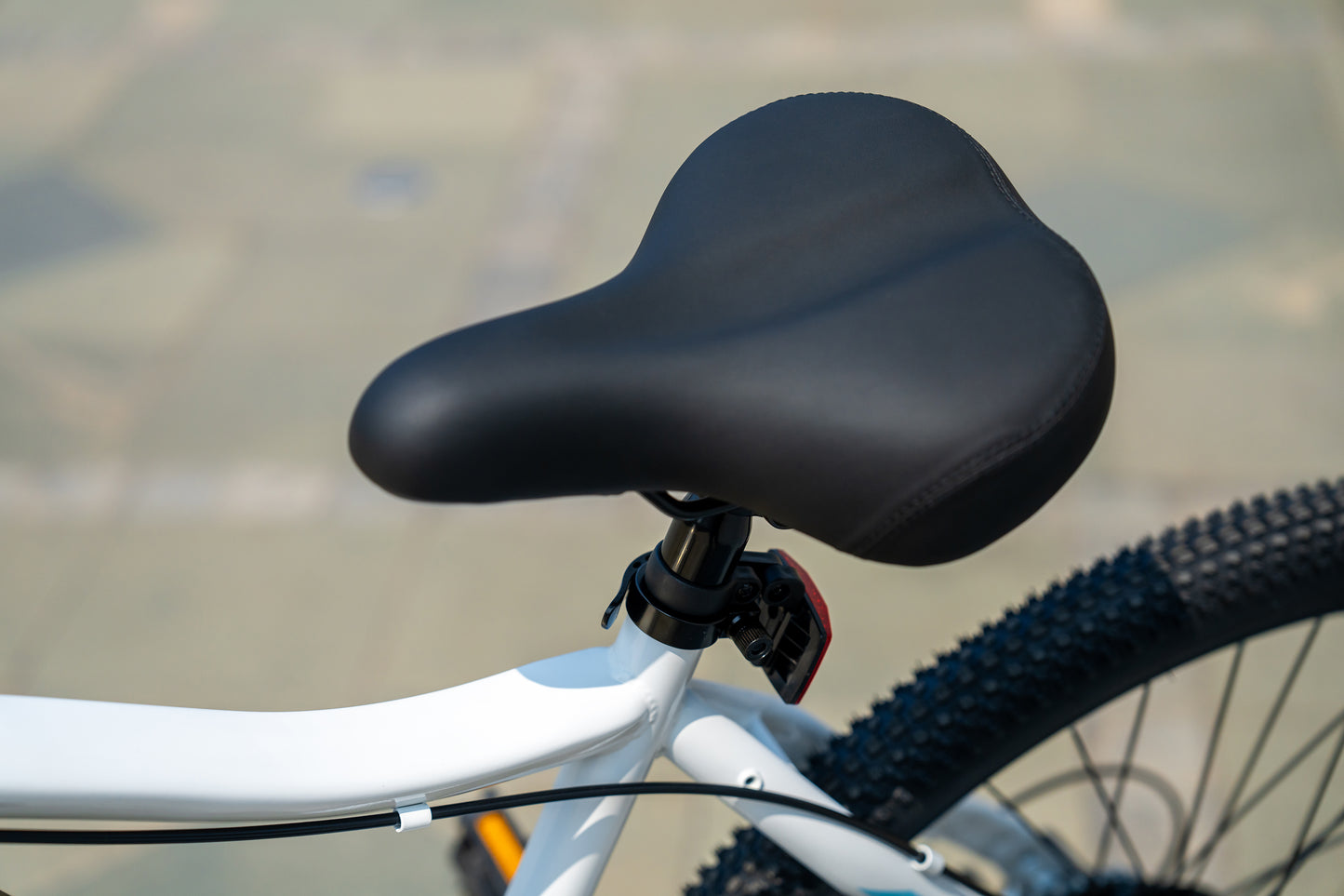 5TH WHEEL DISCOVER Commuter Electric Bike | 700W Peak Motor & 28 Mile Range